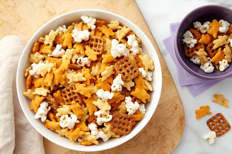 Cheddar Bunny Snack Mix | Annie's